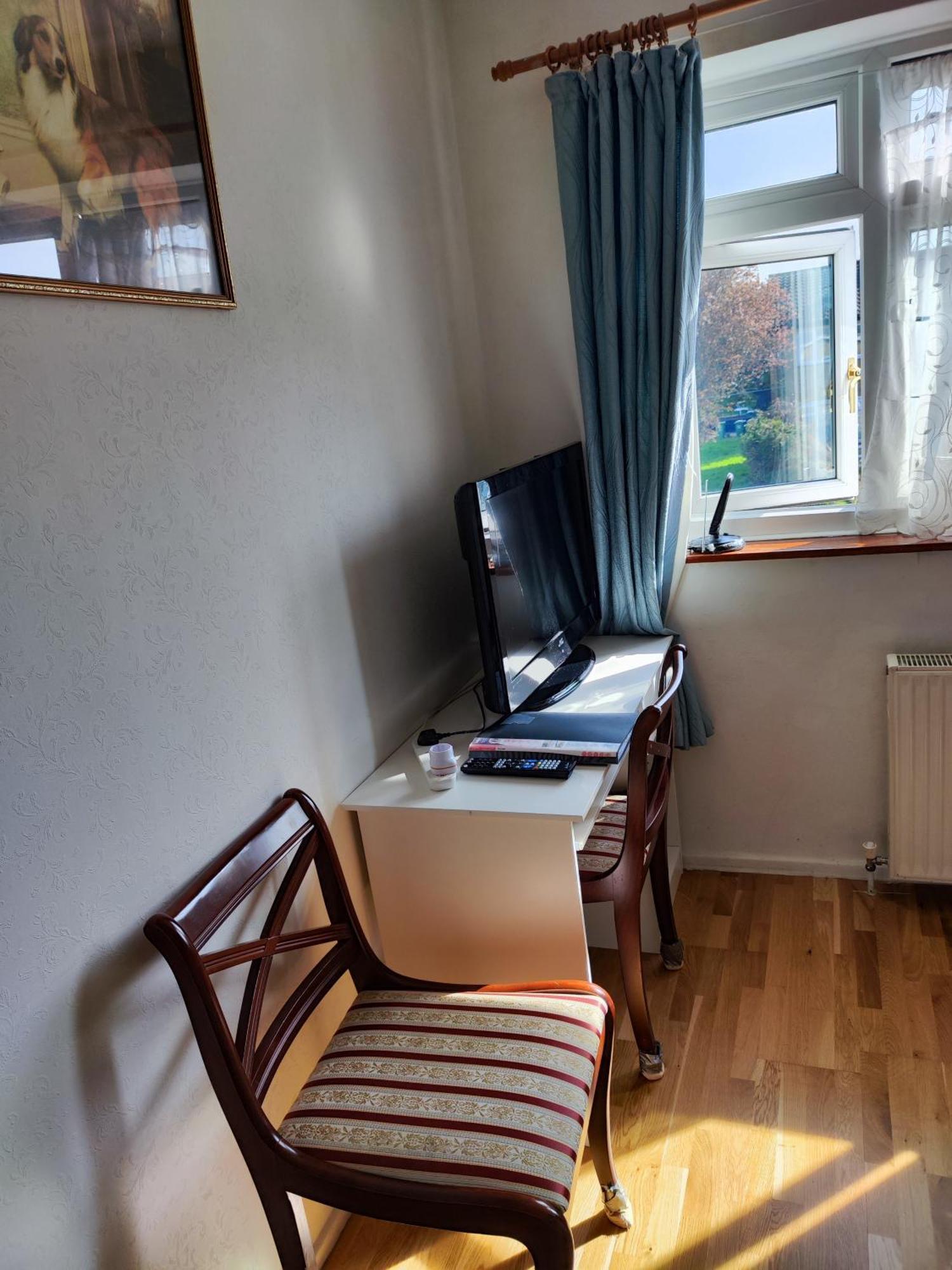 Simply Guesthouse Лондон Екстериор снимка